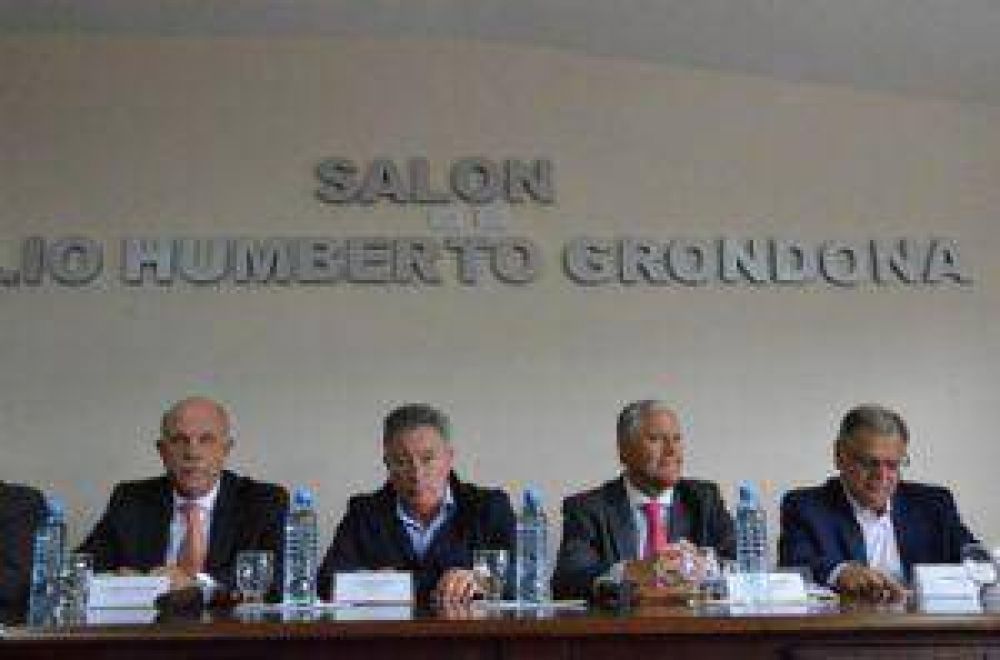 Segura descart� que un equipo salte�o sea invitado al Nacional B
