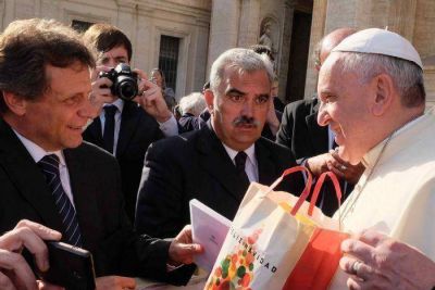El Papa Francisco envi� su bendici�n a las familias de Mar del Plata y Bat�n 