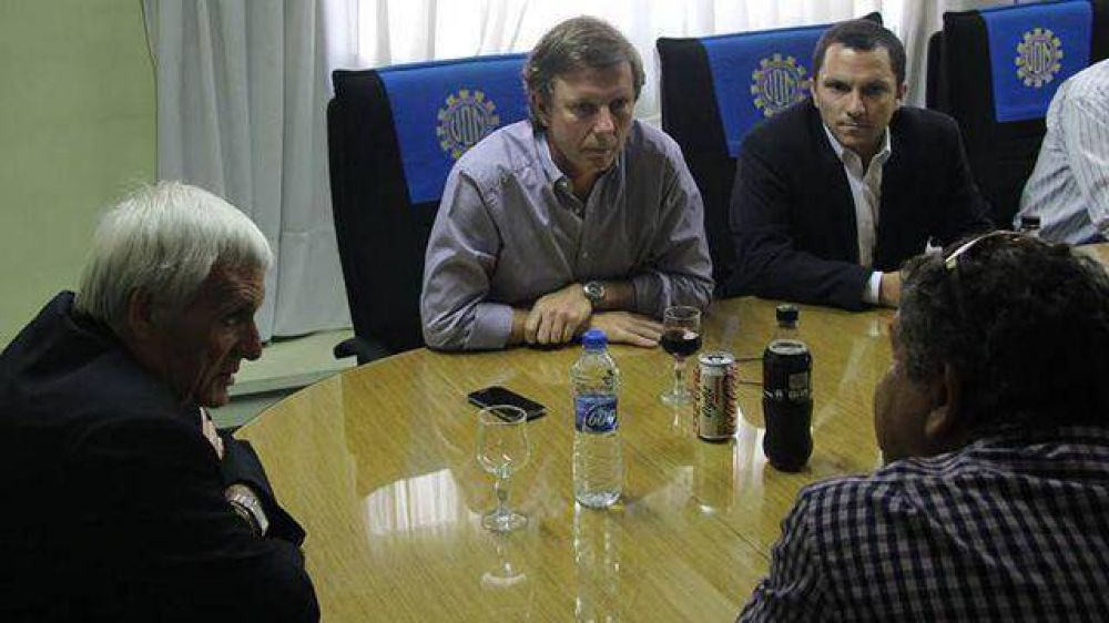 Bahillo ensalz� a Urribarri en encuentro con Cal�