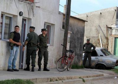 Un detenido: Gendarmer�a secuestr� droga en 12 operativos realizados en Gualeguaych�