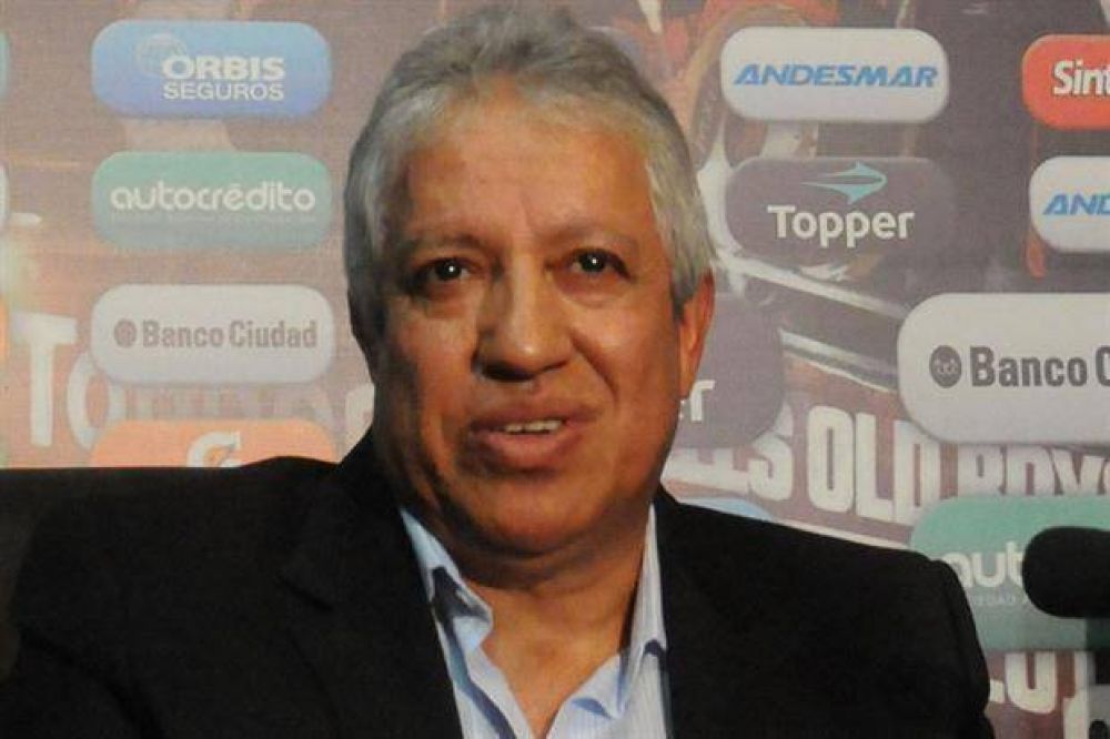 Am�rico Gallego asumi� como entrenador de Newell�s: 