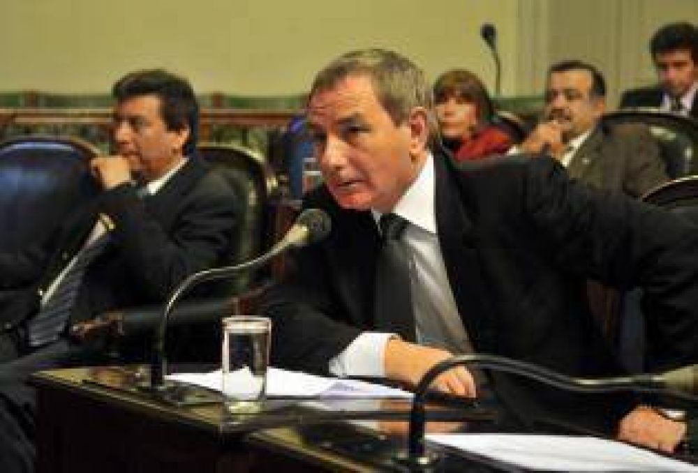 Segn Gallito, el PE se excedi en los plazos para rechazar su re-re