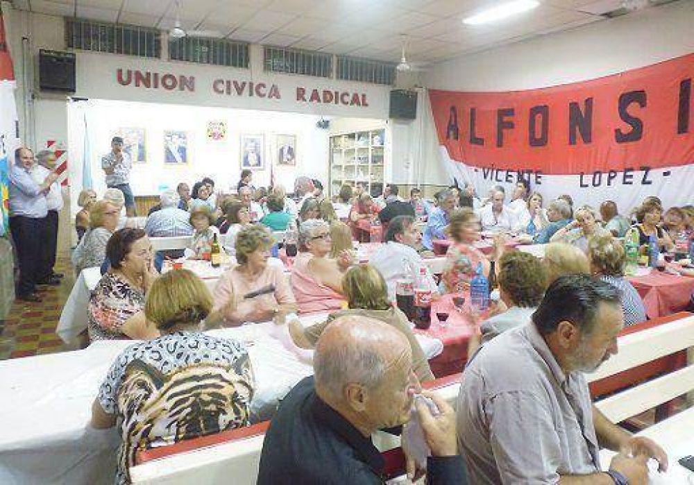 La Uni�n C�vica Radical de Vicente L�pez despidi� el a�o en Olivos