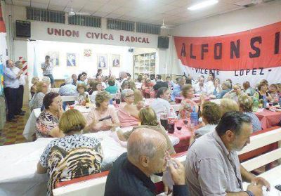 La Uni�n C�vica Radical de Vicente L�pez despidi� el a�o en Olivos