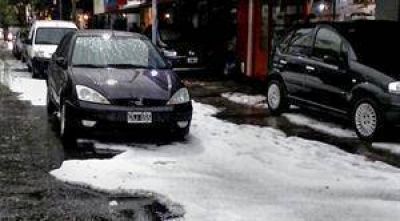 La tormenta acumul� m�s de 30 cm de granizo en Bernal