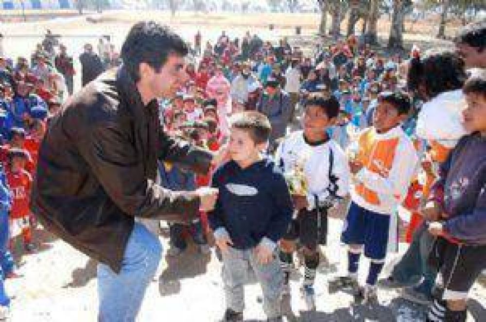 Juan Manuel Urtubey premiar� a los chicos del Torneo AFIN