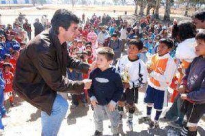 Juan Manuel Urtubey premiar� a los chicos del Torneo AFIN