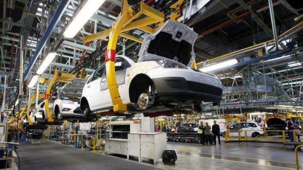 El Gobierno decidi� aplicar una millonaria multa a ocho empresas automotrices