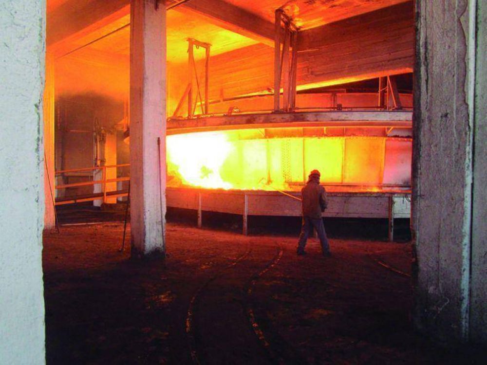 Manferro anunci un plan de mejoras
