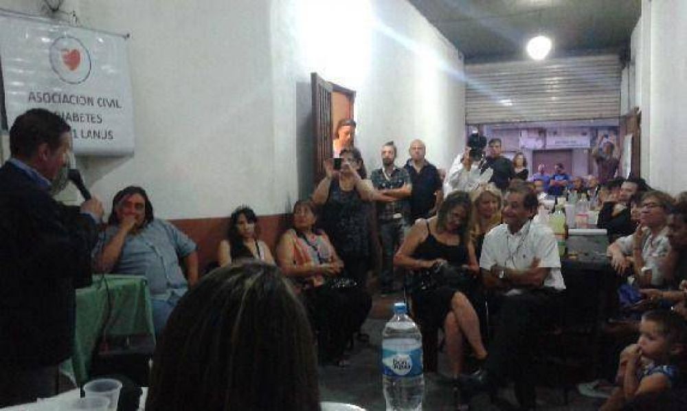 ERIKA SALEGA AGRADECIO LA VISITA DE DIAZ PEREZ A SU BARRIO Y LA COMPROMETIDA COLABORACION CON LA ONG QUE ELLA PRESIDE