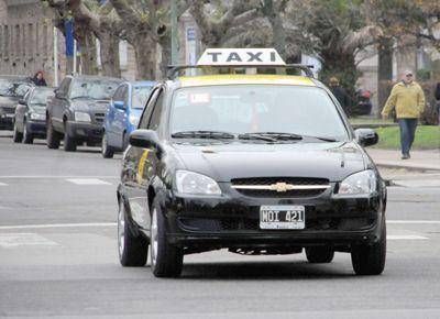 Desde hoy vuelve a aumentar la tarifa del taxi en la ciudad