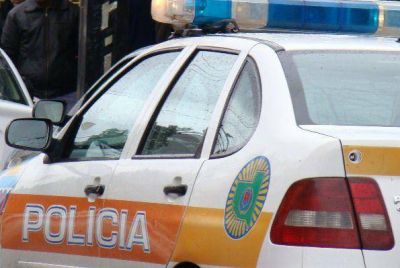 Hieren a una mujer durante un asalto