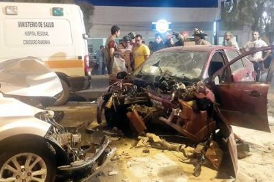 Joven fallecida y varios heridos tras m�ltiple accidente entre Yrigoyen y Estados Unidos