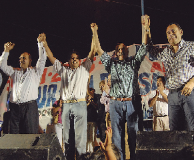 Manzur y Jaldo en acto proselitista en Famaill�