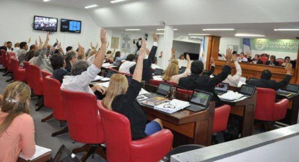 Horas decisivas para acordar el temario de la sesi�n extraordinaria