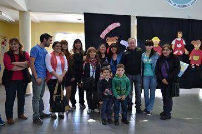 Peralta entreg� aportes en el CIC Bel�n