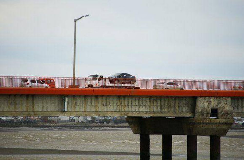 Vecinos de Margen Sur vuelven a reclamar un nuevo puente sobre el r�o