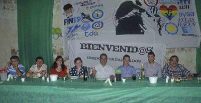 D�AZ P�REZ JUNTO A LA AGRUPACI�N KOLINA DE LANUS