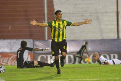 Aldosivi jugar� en primera: super� a Gimnasia de Jujuy 1 a 0 y logr� el ascenso