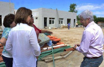 Andreotti visit� las obras que se desarrollan en el Polideportivo N�5