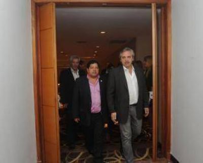 Fern�ndez lament� la �obediencia� de Alperovich a la Naci�n