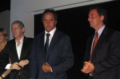 Scioli junto a industriales y comerciantes en Escobar