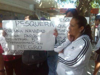 Trabajadores de pesquera del Parque Industrial, km 15,5, viven momentos de tensi�n y denuncian a los due�os de la planta