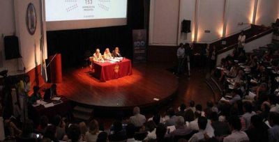 �ltima asamblea universitaria del a�o
