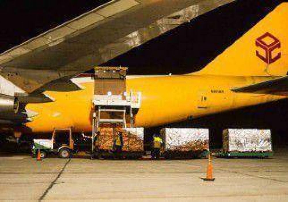 Las cerezas de la regi�n llegaron ayer a Hong Kong 