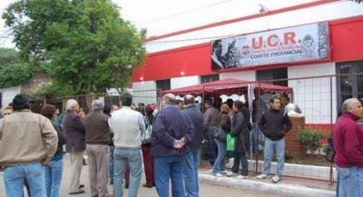 Guti�rrez dice que la reuni�n se suspendi� por falta de definici�n de �intendentes�
