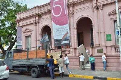 Comenz� el traslado de las obras entrerrianas que ser�n exhibidas en la Cumbre