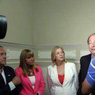 Ernesto Sanz se sum� a quienes ven a A�da Ayala como Gobernadora en 2015