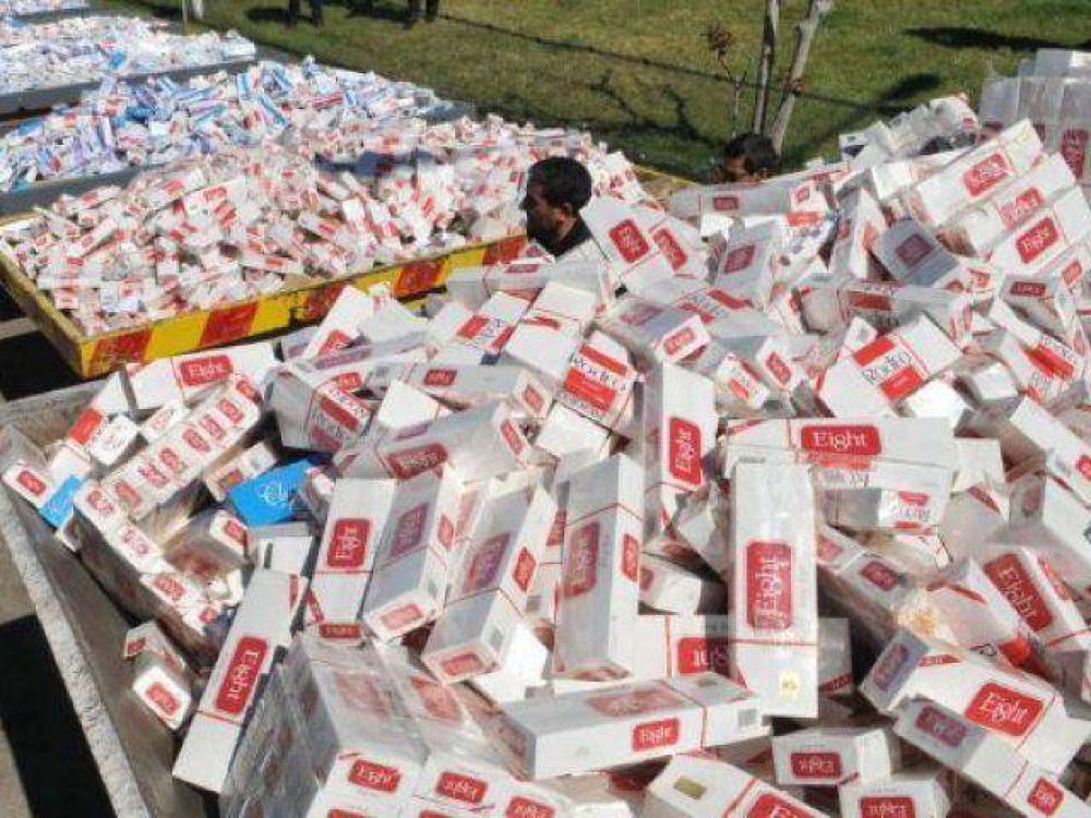 CHASCOMUS UNO DE LOS CENTROS DE OPERACIONES: En once allanamientos fueron incautados 95.000 atados de cigarrillos falsificados