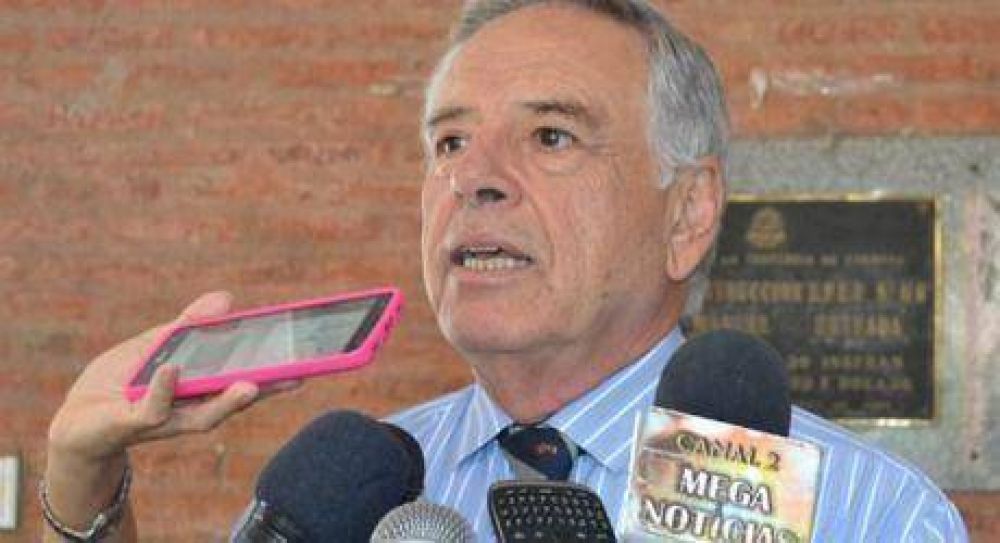 Entregaron fondos para refacciones menores a 126 escuelas