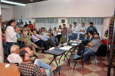 Sierras Bayas debati� la explotaci�n minera de Cerro Largo