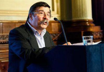 Mart�nez pidi� agilizar Ley del Trabajo Social