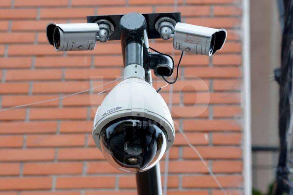 En 2015 se sumar�n 200 c�maras de seguridad en Santa Fe y habr� 500 en toda la ciudad