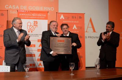 Amplio acuerdo y compromiso en la Provincia a favor de prescribir medicamentos por nombre gen�rico