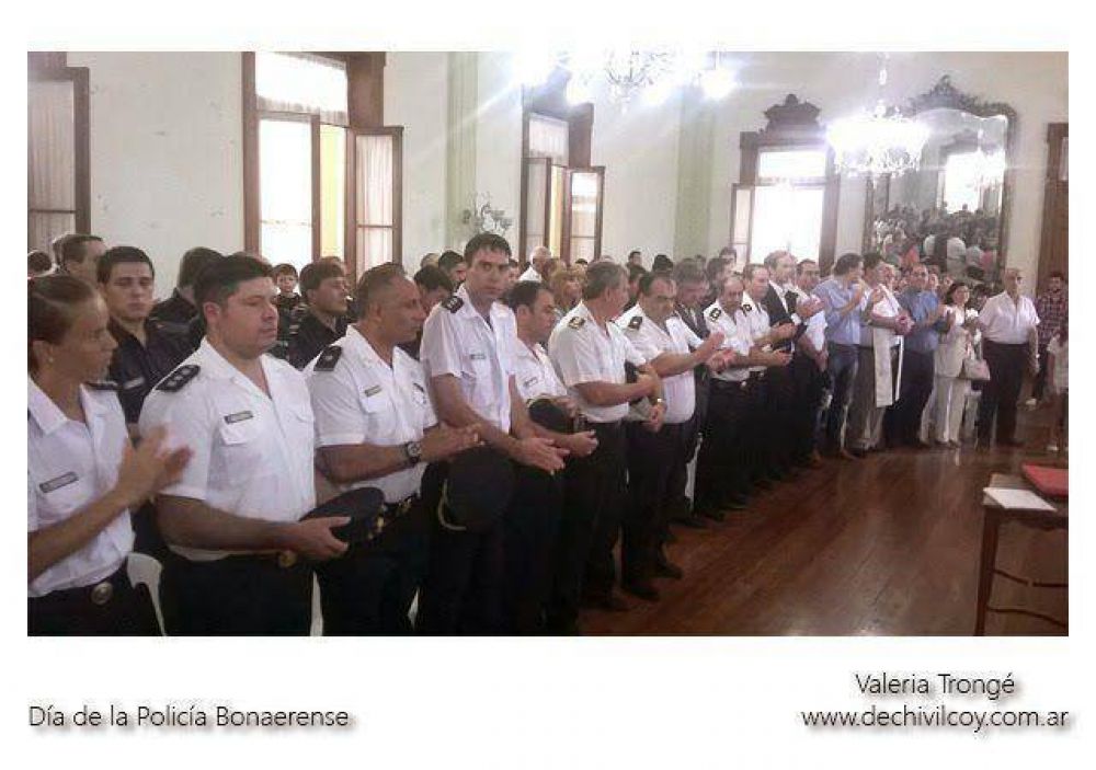 Acto y reconocimientos por el Da de la Polica Bonaerense