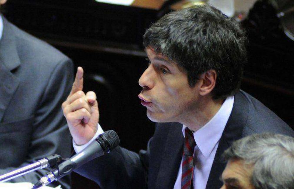 Abal Medina deber reemplazar a Anbal Fernndez en el Senado  
