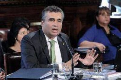 Vanoli anunci� mayor cupo de cr�ditos de inversi�n productiva para pymes
