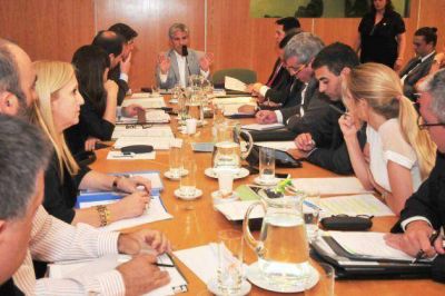 Los ministros expusieron ante el gobernador las principales pol�ticas para el primer semestre de 2015