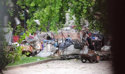 Avanzan con el desalojo de una plaza tomada hace 23 a�os en San Telmo