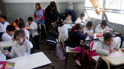 Docentes porte�os cobrar�n un aumento salarial a partir de enero  3 2