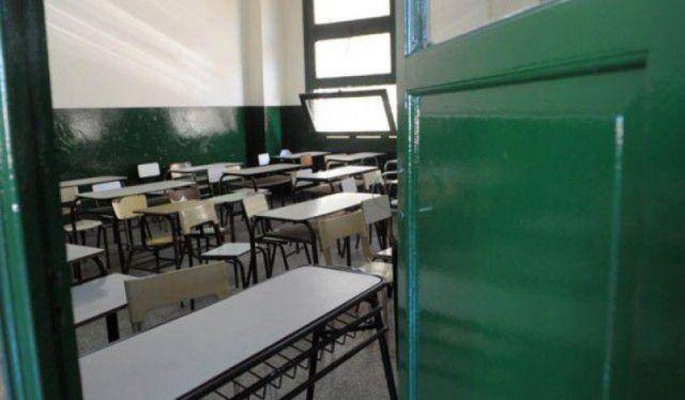 Docentes deber�n presentarse el 19 de febrero en las escuelas
