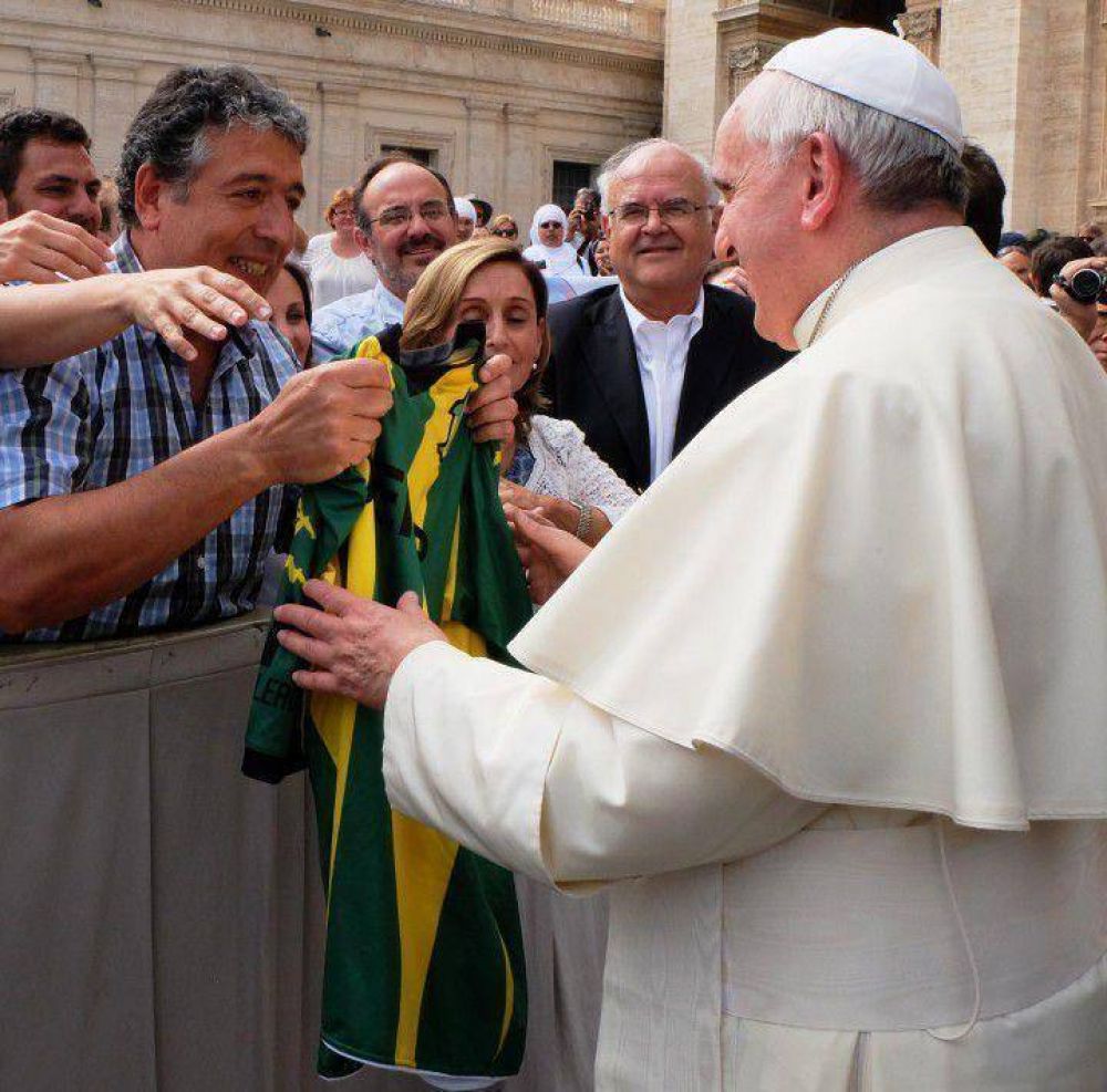 El milagro de Aldosivi naci� en el Vaticano
