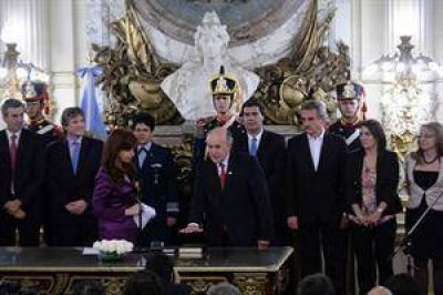 La Presidenta descabez� a la ex SIDE por las internas y el avance judicial
