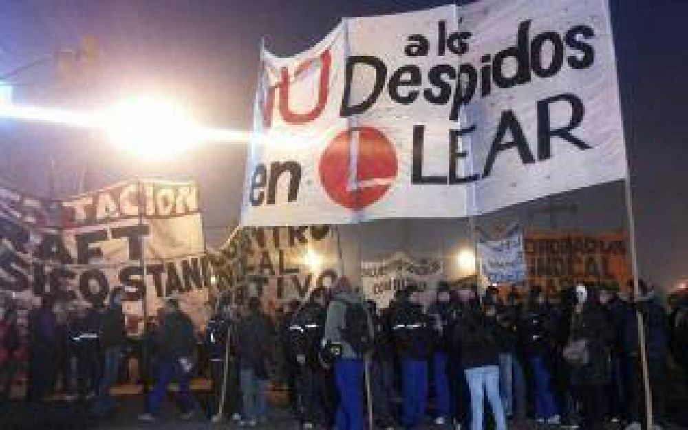 La Justicia orden� la reincorporaci�n de los despedidos de Lear