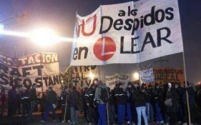 La Justicia orden� la reincorporaci�n de los despedidos de Lear