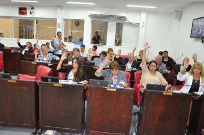 La Legislatura aprob� el Presupuesto 2015 por m�s de $ 27 mil millones